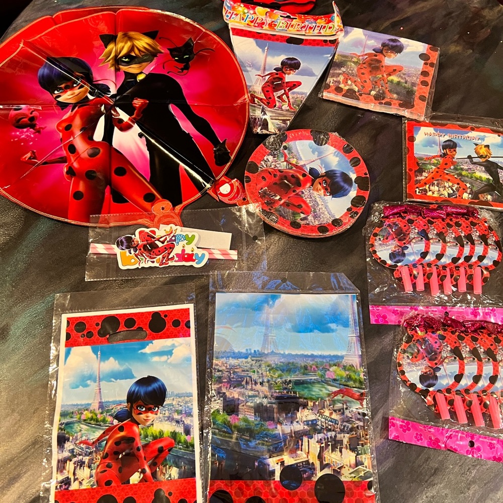 121 pieces Ladybug Birthday Party for 10 Supplies Blow outs, tableware,